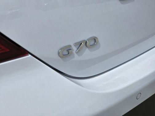 2025 Genesis G70 2.5T RWD