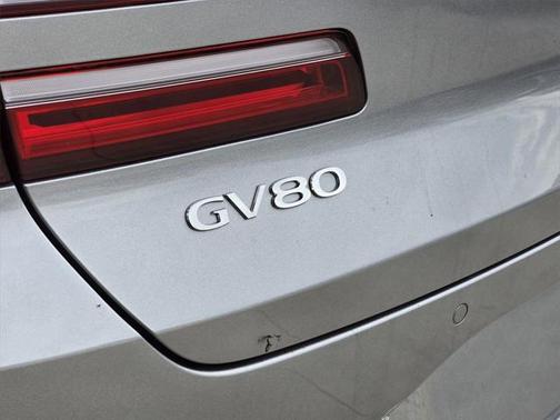 2025 Genesis GV80 2.5T
