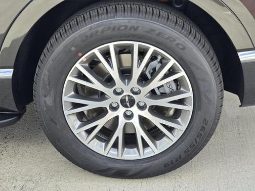 2025 Genesis GV80 2.5T