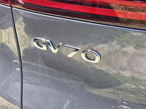 2026 Genesis GV70 2.5T