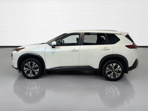 Pearl White Tricoat 2023 Nissan Rogue SV