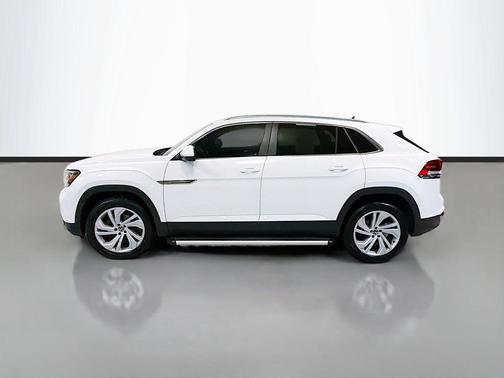 Pure White 2020 Volkswagen Atlas Cross Sport 3.6L V6 SEL 4MOTION