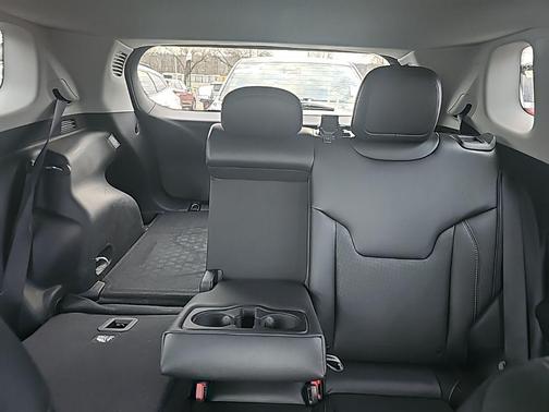 Diamond Black Crystal Pearlcoat 2022 Jeep Compass Trailhawk