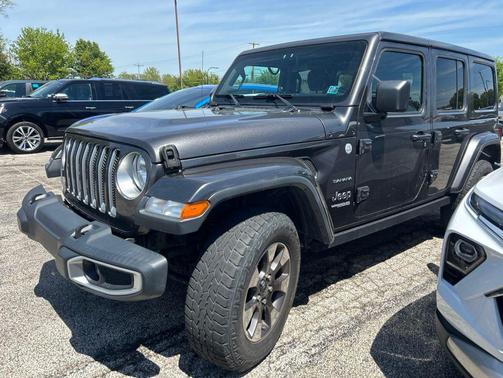 Granite Crystal Metallic Clearcoat 2018 Jeep Wrangler Unlimited Sahara
