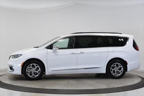 2022 Chrysler Pacifica Limited