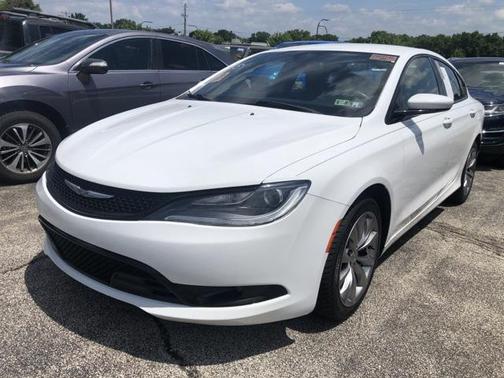 2016 Chrysler 200 S