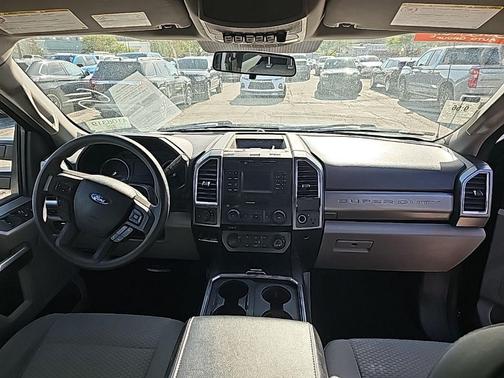 Blue 2018 Ford F-250 XLT