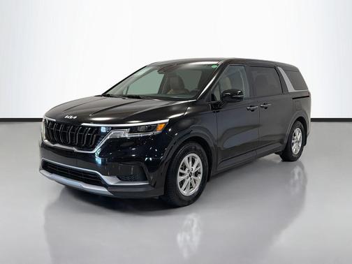 Aurora Black Pearl 2024 Kia Carnival LX