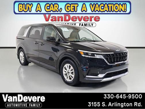 Aurora Black Pearl 2024 Kia Carnival LX