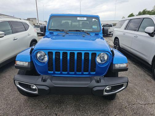 Hydro Blue Pearlcoat 2023 Jeep Gladiator Sport S