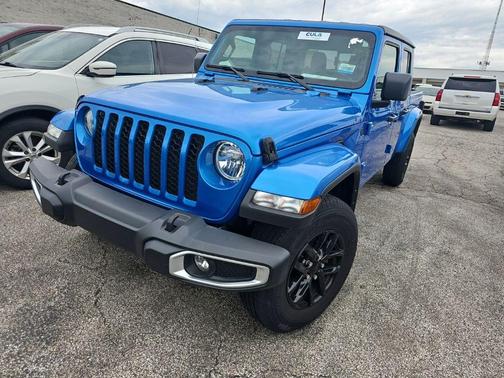 Hydro Blue Pearlcoat 2023 Jeep Gladiator Sport S