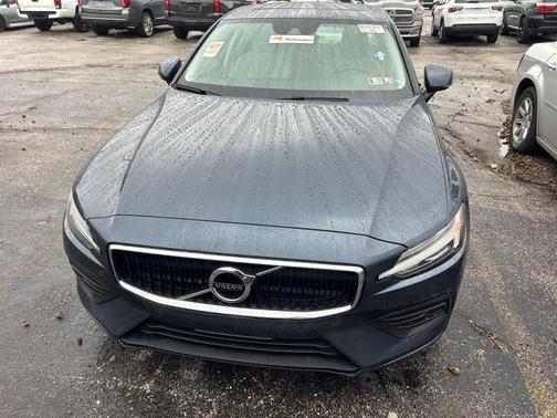 2020 Volvo S60 T6 Momentum
