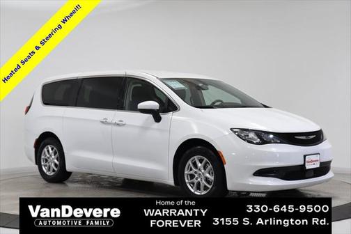 2022 Chrysler Voyager LX