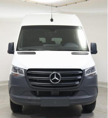 2024 Mercedes-Benz Sprinter 2500 Standard Roof