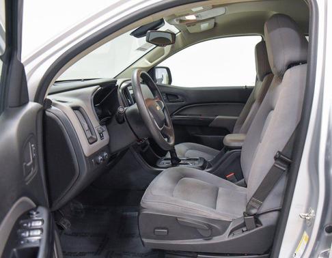 Silver Ice Metallic 2019 Chevrolet Colorado WT