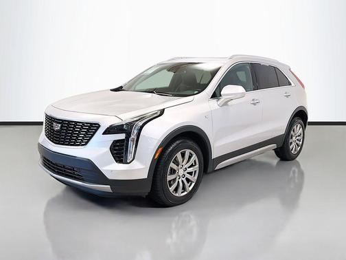 Radiant Silver Metallic 2020 Cadillac XT4 Premium Luxury