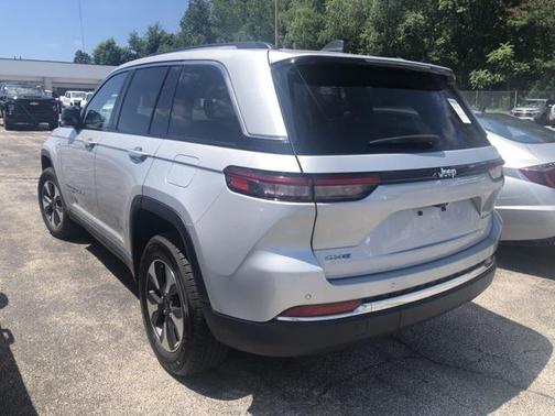 2023 Jeep Grand Cherokee 4xe Base