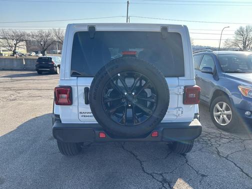 2025 Jeep Wrangler 4xe Sahara