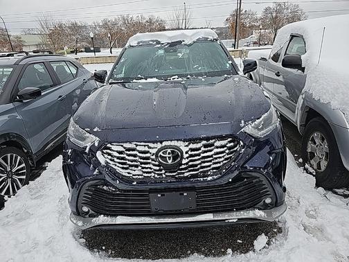 2023 Toyota Highlander XSE