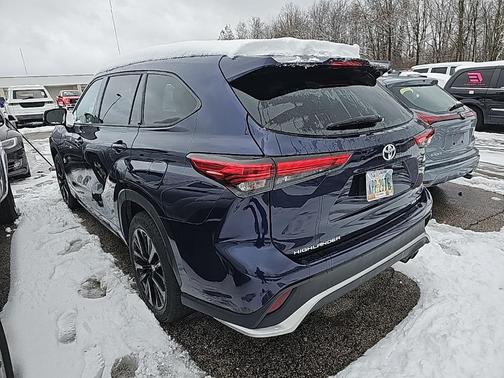 2023 Toyota Highlander XSE