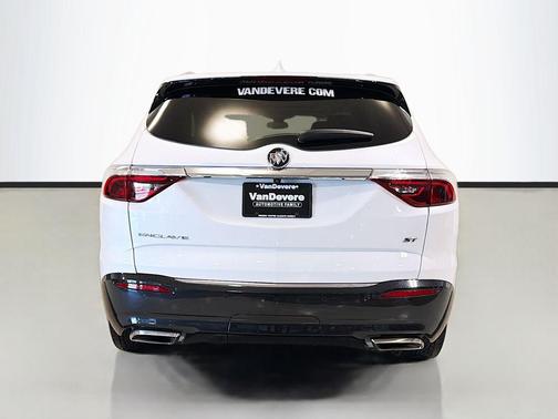 White Frost Tricoat 2023 Buick Enclave Essence