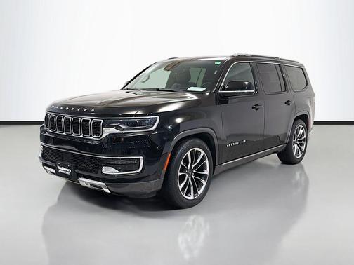 Diamond Black Crystal Pearlcoat 2022 Jeep Wagoneer Series III