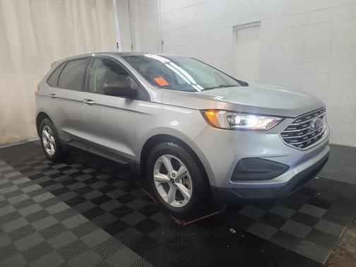 2021 Ford Edge SE