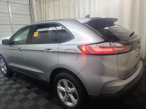 2021 Ford Edge SE