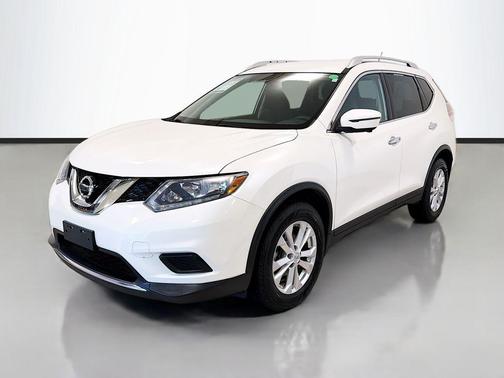 Pearl White 2016 Nissan Rogue SV