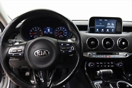 2018 Kia Stinger Base