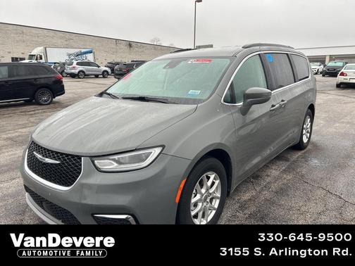 2022 Chrysler Pacifica Touring L