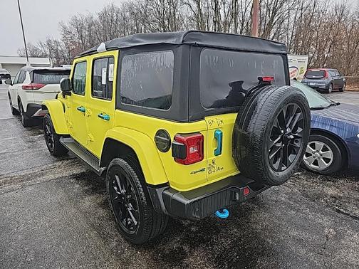 2022 Jeep Wrangler Unlimited 4xe Sahara