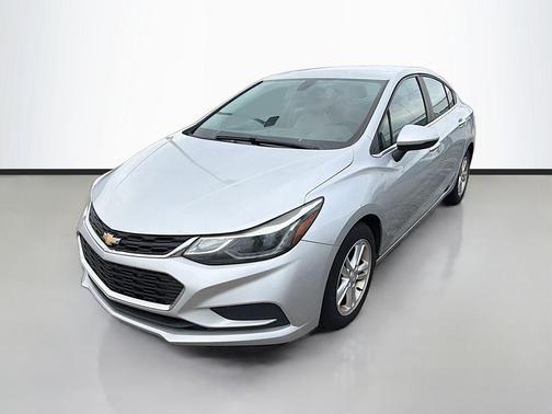 Silver Ice Metallic 2016 Chevrolet Cruze LT Auto