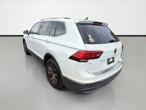 White 2022 Volkswagen Tiguan 2.0T SE 4MOTION