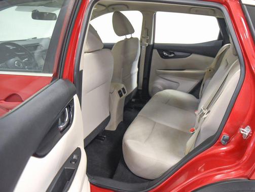 2017 Nissan Rogue Sport SV