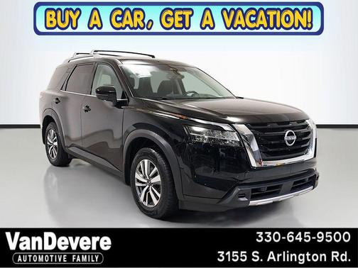 Super Black 2024 Nissan Pathfinder SL