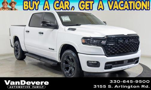 Bright White Clearcoat 2025 RAM 1500 Big Horn/Lone Star