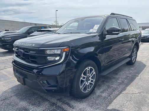 Black Metallic 2025 Ford Expedition Active