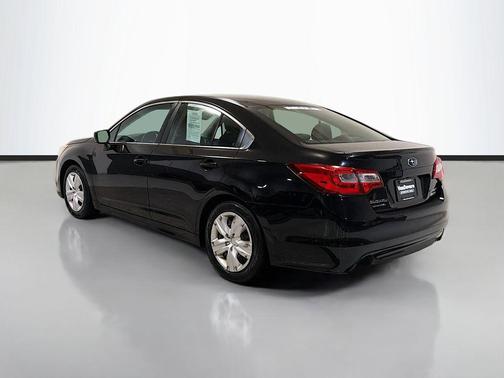 Crystal Black Silica 2016 Subaru Legacy Base