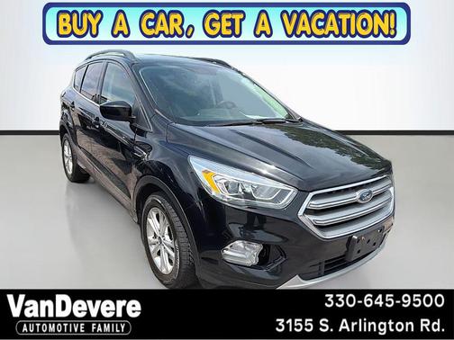 SHADOW BLACK 2017 Ford Escape SE