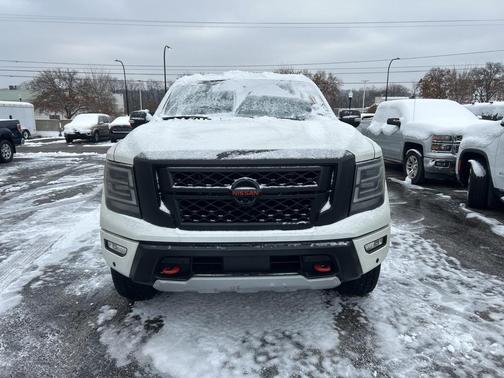 2022 Nissan Titan PRO-4X