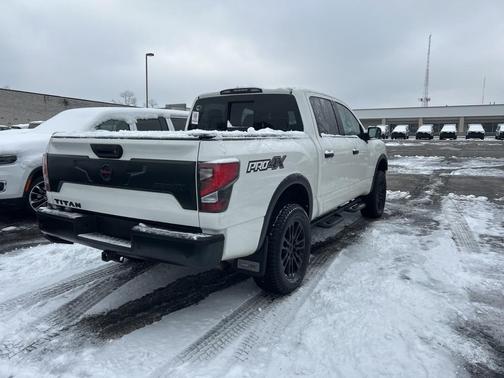 2022 Nissan Titan PRO-4X