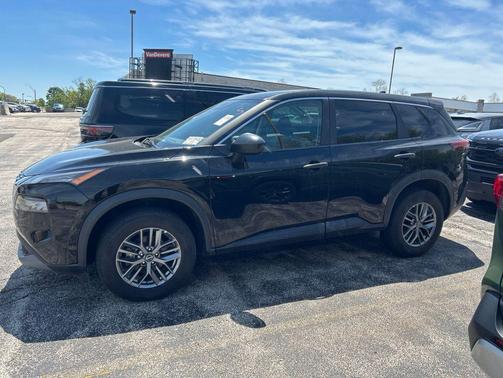 Super Black 2023 Nissan Rogue S