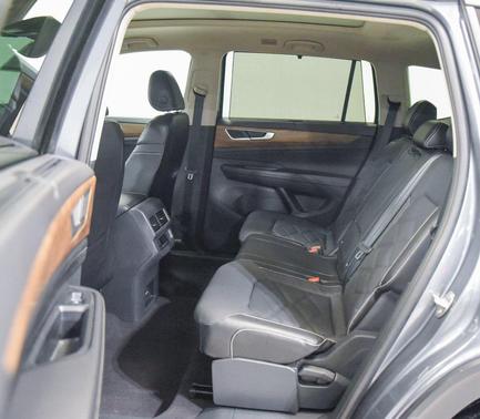 2024 Volkswagen Atlas 2.0T SE w/Technology 4MOTION