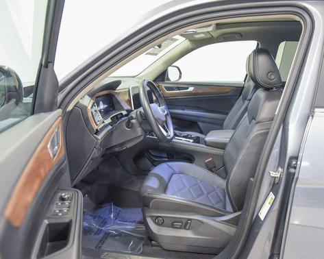 2024 Volkswagen Atlas 2.0T SE w/Technology 4MOTION