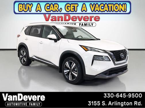 Pearl White Tricoat 2023 Nissan Rogue SL