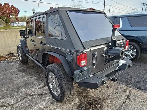 2017 Jeep Wrangler Unlimited Sahara