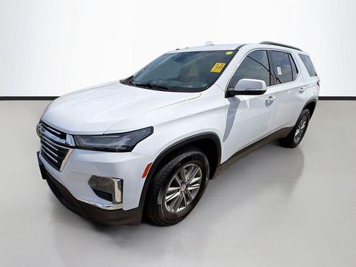 Summit White 2023 Chevrolet Traverse LT Cloth