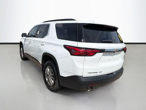 Summit White 2023 Chevrolet Traverse LT Cloth