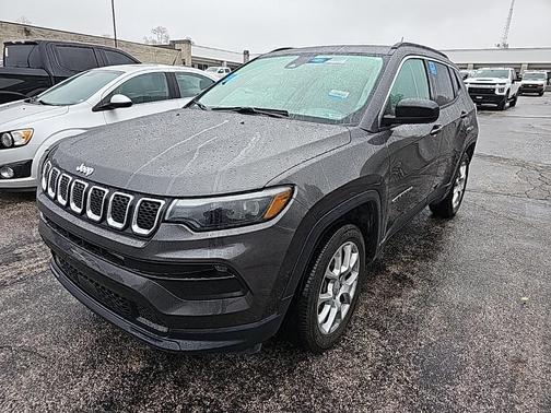 2023 Jeep Compass Latitude Lux